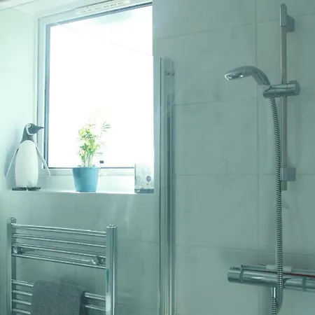 Chacao Apartment Bristol